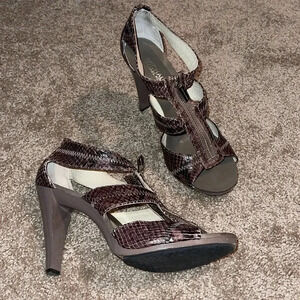 Michael Kors Berkeley Snake Skin Front Zipper Heels - US 8.5